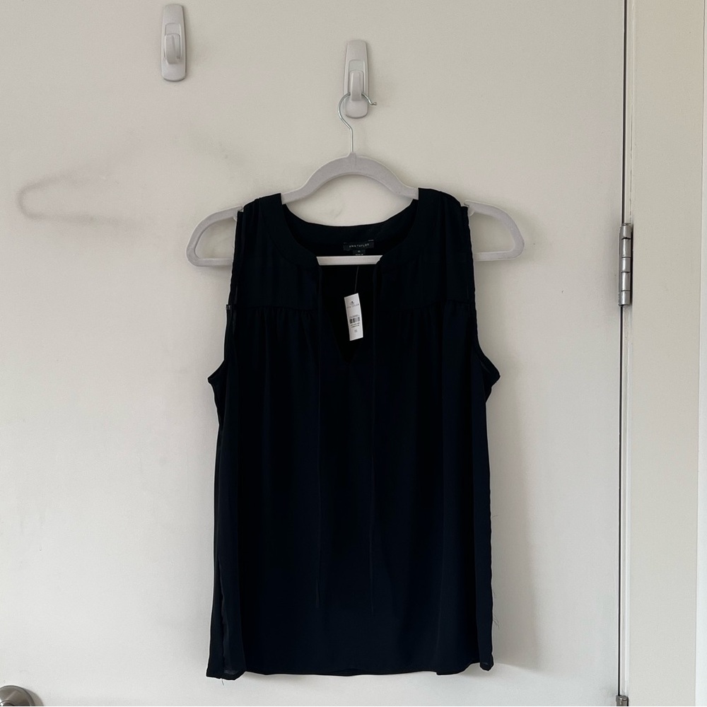 Ann Taylor Black Sleeveless Blouse NWT